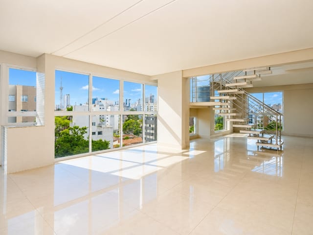 Cobertura / Penthouse com 326m² 4 quartos e 5 banheiros, à venda, no bairro Alto da Glória em Curitiba