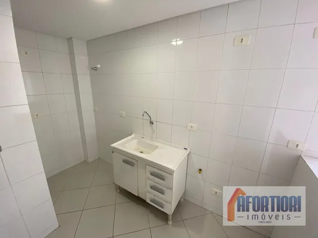 Cobertura / Penthouse 1 quarto e 2 banheiros, à venda, no bairro Centro em Curitiba
