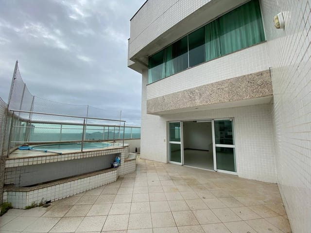 Cobertura / Penthouse 3 quartos e 4 banheiros, à venda, no bairro Glória em Macaé