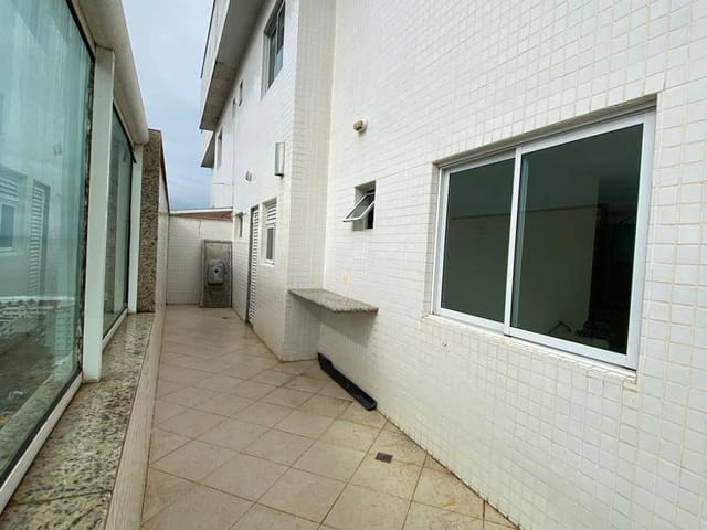 Cobertura / Penthouse 3 quartos e 4 banheiros, à venda, no bairro Glória em Macaé