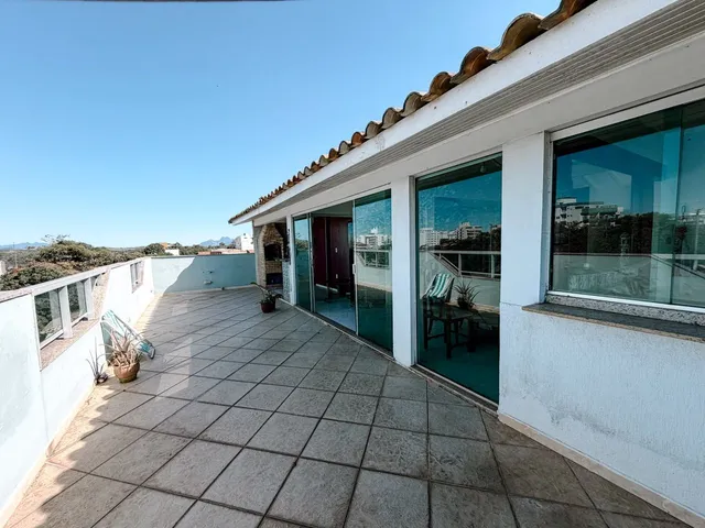 Cobertura / Penthouse 3 quartos e 3 banheiros, para alugar, no bairro Granja dos Cavaleiros em Macaé
