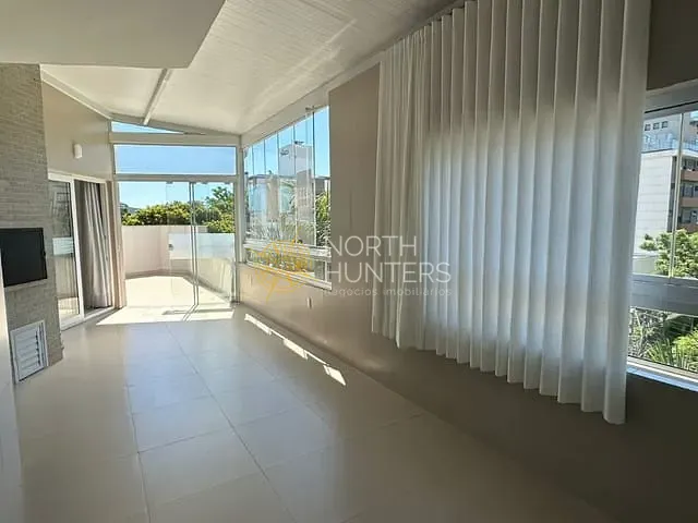 Cobertura / Penthouse com 234m² 3 quartos e 3 banheiros, à venda, no bairro Jurerê Internacional em Florianópolis