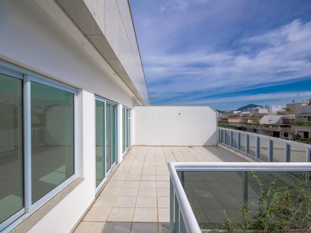 Cobertura / Penthouse com 350m² 4 quartos e 3 banheiros, à venda, no bairro Recreio dos Bandeirantes em Rio de Janeiro