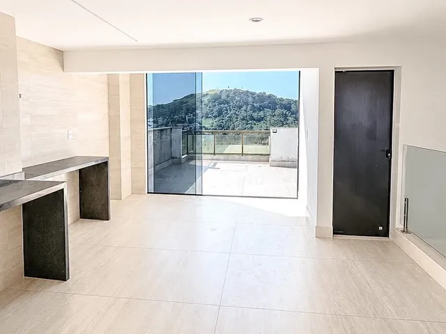 Cobertura / Penthouse 4 quartos e 4 banheiros, à venda, no bairro Lagoa em Macaé