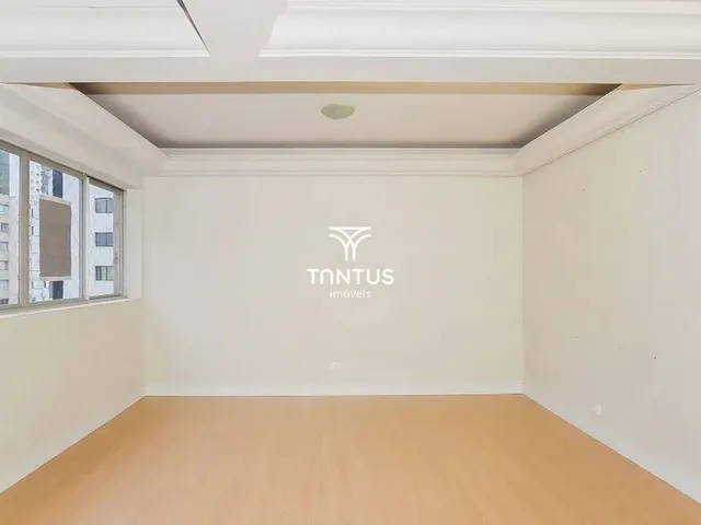 Cobertura / Penthouse 3 quartos e 3 banheiros, para alugar, no bairro Bigorrilho em Curitiba