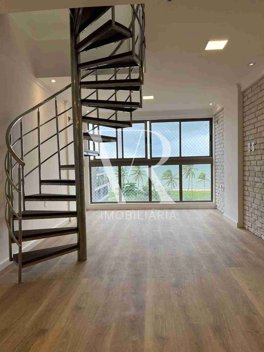Cobertura à venda com 3 quartos, 85m² - Foto 1