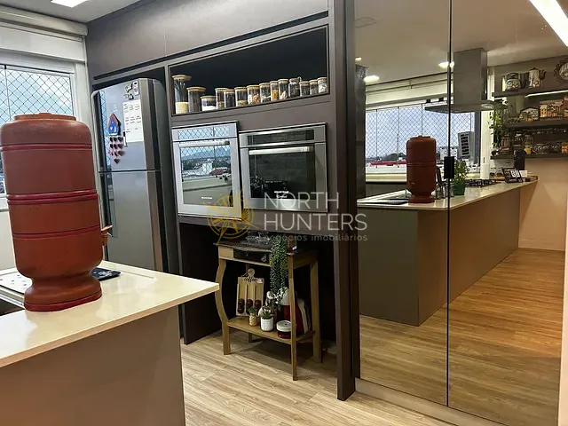 Cobertura / Penthouse com 120m² 3 quartos e 3 banheiros, à venda, no bairro Iririú em Joinville