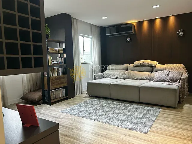 Cobertura / Penthouse com 120m² 3 quartos e 3 banheiros, à venda, no bairro Iririú em Joinville