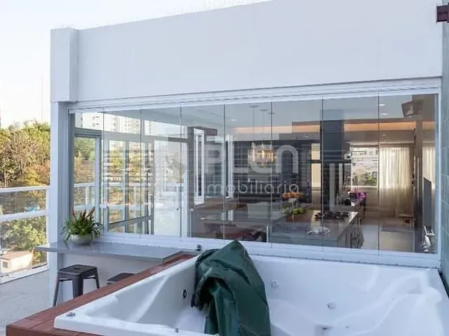 Cobertura / Penthouse com 250m² 3 quartos e 5 banheiros, à venda, no bairro Vila Romana em São Paulo