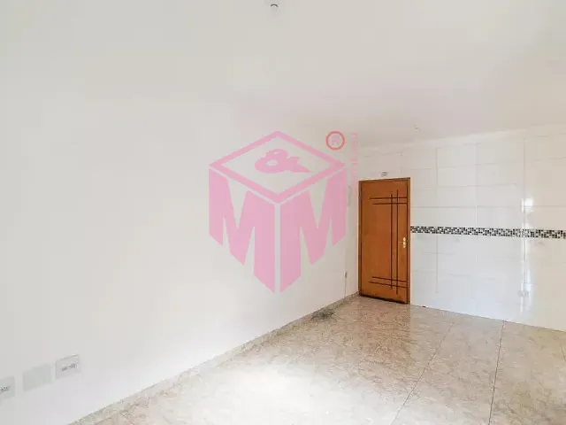 Apartamento 2 quartos e 1 banheiro, à venda, no bairro Jardim Teles de Menezes em Santo André