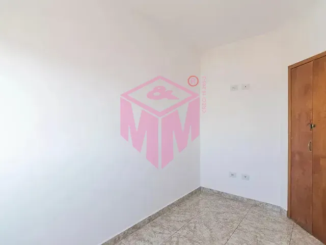 Apartamento 2 quartos e 1 banheiro, à venda, no bairro Jardim Teles de Menezes em Santo André