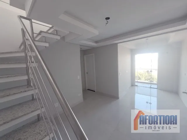 Cobertura / Penthouse 2 quartos e 1 banheiro, à venda, no bairro Pinheirinho em Curitiba