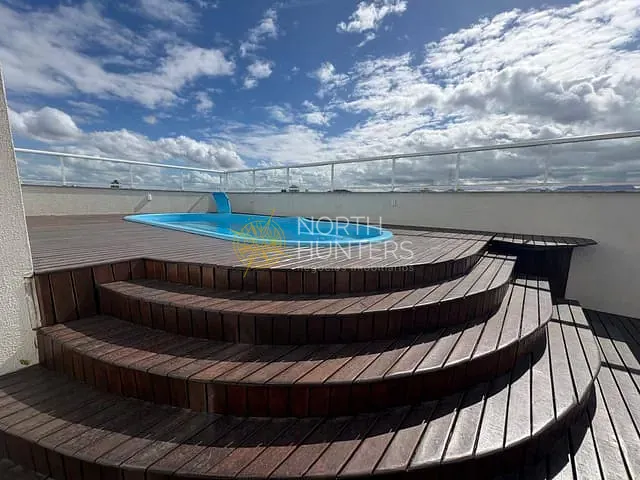 Cobertura / Penthouse com 360m² 3 quartos e 5 banheiros, à venda, no bairro Centro em Joinville