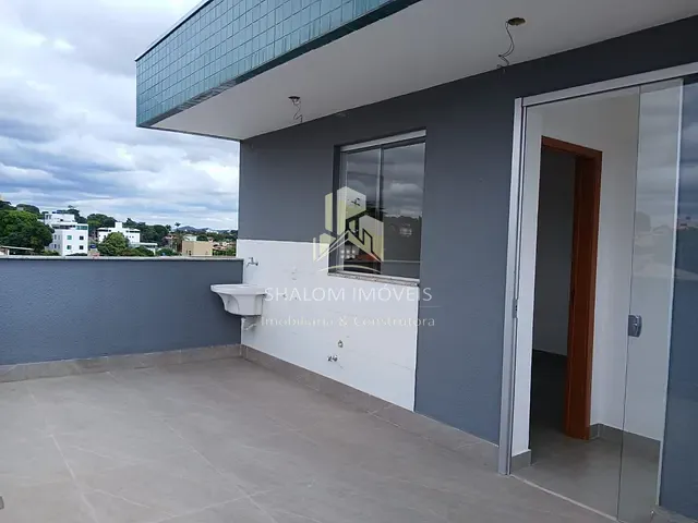 Cobertura / Penthouse 3 quartos e 2 banheiros, à venda, no bairro Candelária em Belo Horizonte