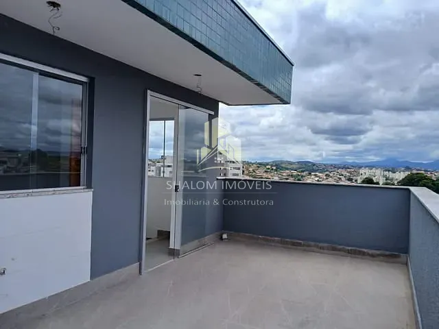 Cobertura / Penthouse 3 quartos e 2 banheiros, à venda, no bairro Candelária em Belo Horizonte