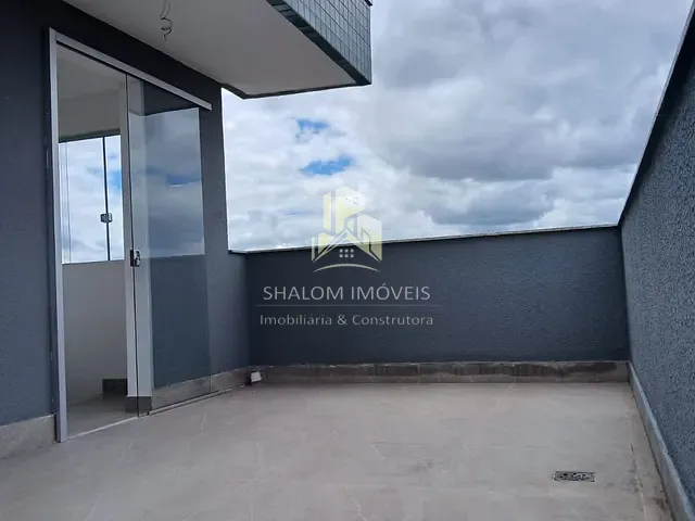 Cobertura / Penthouse 3 quartos e 2 banheiros, à venda, no bairro Candelária em Belo Horizonte