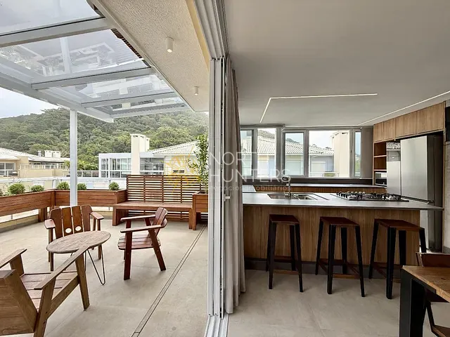 Cobertura / Penthouse com 183m² 3 quartos e 2 banheiros, à venda, no bairro Ingleses do Rio Vermelho em Florianópolis