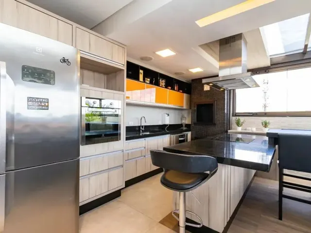 Cobertura / Penthouse 2 quartos e 2 banheiros, à venda, no bairro Bigorrilho em Curitiba