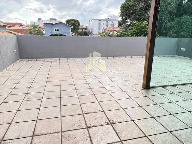 Cobertura / Penthouse com 140m² 3 quartos e 1 banheiro, à venda, no bairro Santa Mônica em Belo Horizonte