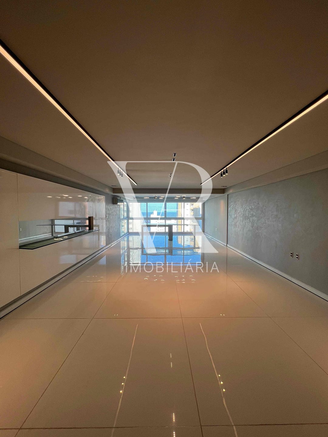 Cobertura para alugar com 3 quartos, 412m² - Foto 7