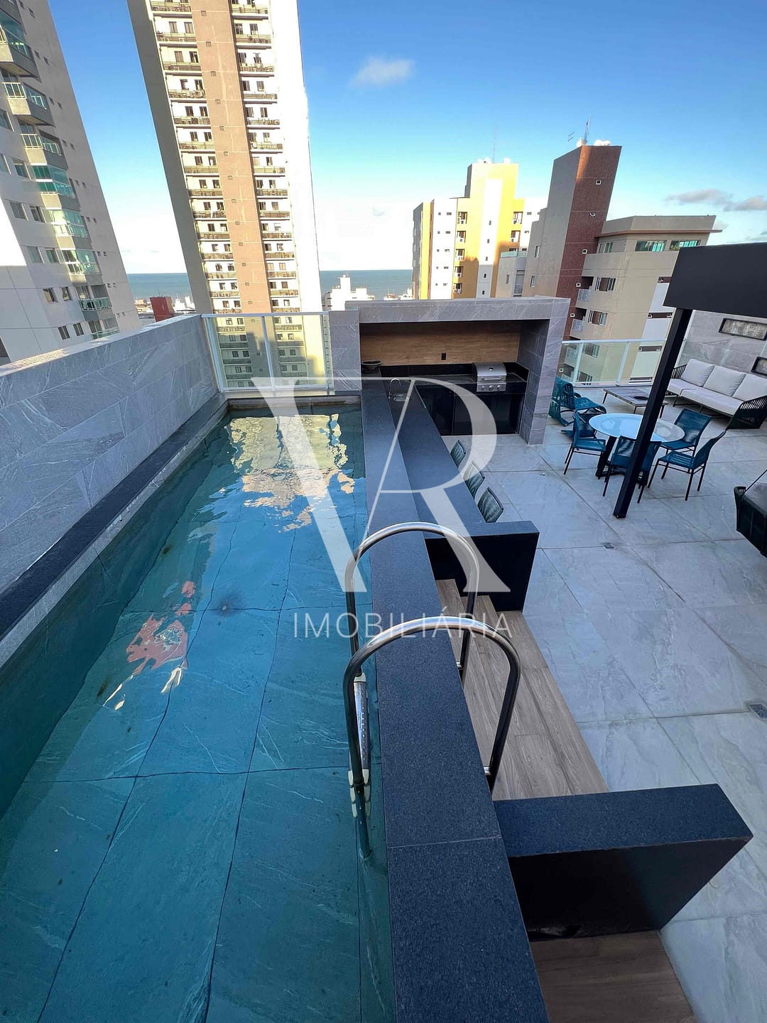 Cobertura para alugar com 3 quartos, 412m² - Foto 1