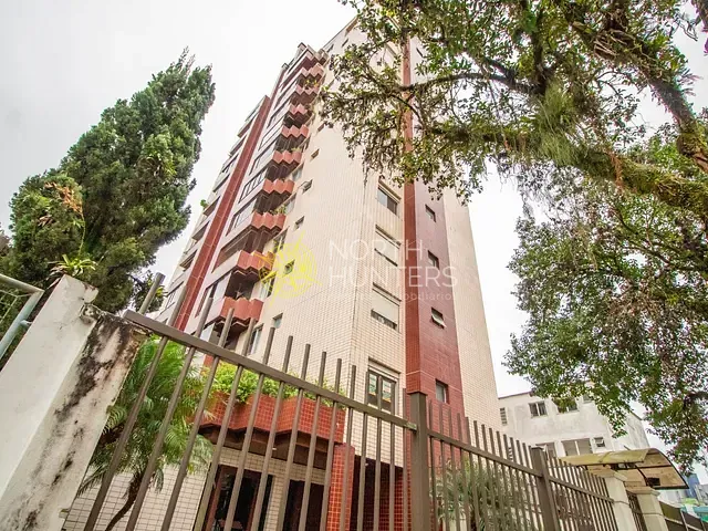 Cobertura / Penthouse com 277m² 3 quartos e 4 banheiros, à venda ou para alugar, no bairro América em Joinville