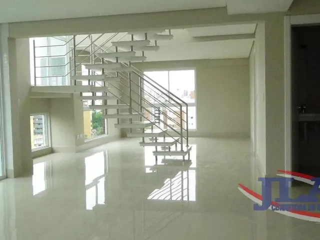 Cobertura / Penthouse 3 quartos e 4 banheiros, à venda, no bairro Alto da Glória em Curitiba