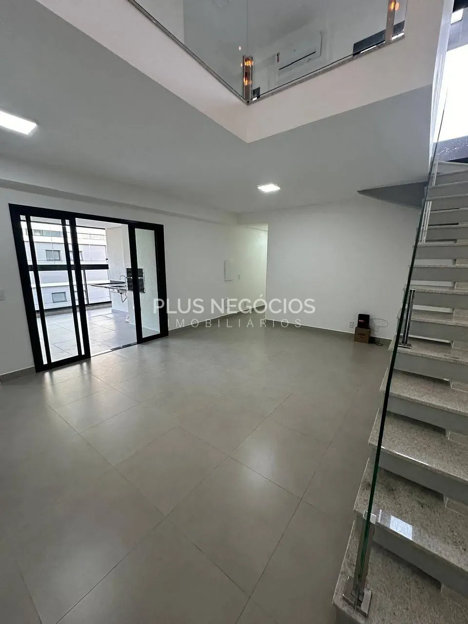 Cobertura, 4 quartos, 220 m² - Foto 1