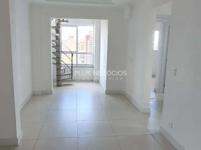 Cobertura / Penthouse 2 quartos e 3 banheiros, à venda, no bairro Centro em Sorocaba