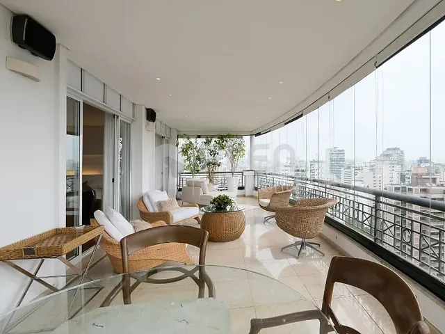 Cobertura / Penthouse 4 quartos e 5 banheiros, à venda, no bairro Vila Nova Conceição em São Paulo