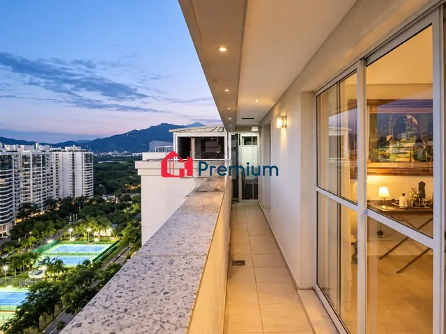 Cobertura / Penthouse 2 quartos e 3 banheiros, à venda, no bairro Jacarepaguá em Rio de Janeiro