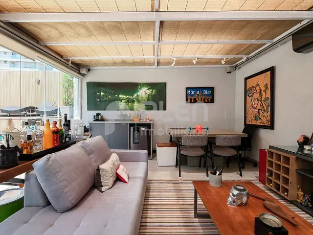 Cobertura / Penthouse 2 quartos e 3 banheiros, à venda, no bairro Vila Nova Conceição em São Paulo