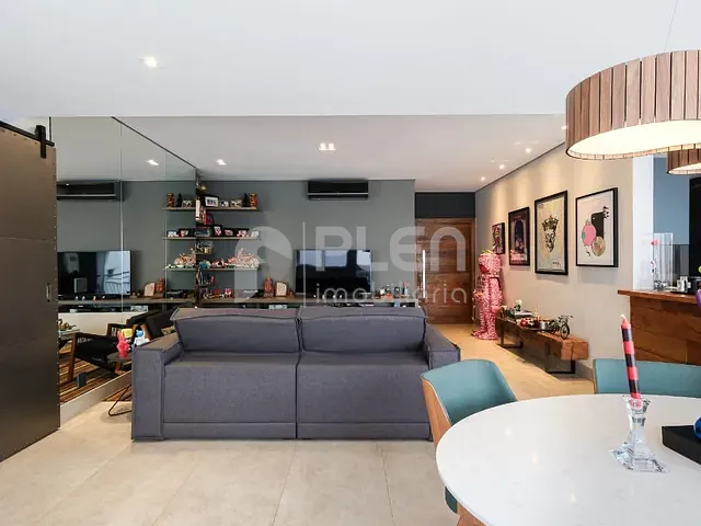 Cobertura / Penthouse 2 quartos e 3 banheiros, à venda, no bairro Vila Nova Conceição em São Paulo