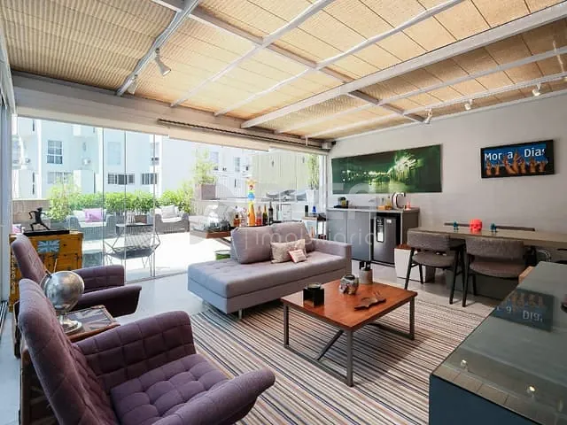 Cobertura / Penthouse 2 quartos e 3 banheiros, à venda, no bairro Vila Nova Conceição em São Paulo