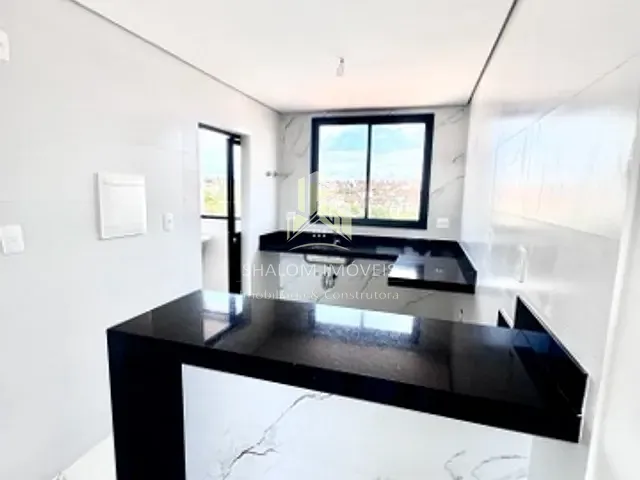 Cobertura / Penthouse com 180m² 3 quartos e 2 banheiros, à venda, no bairro Santa Amélia em Belo Horizonte