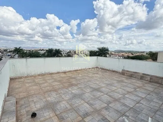 Cobertura / Penthouse com 150m² 2 quartos e 3 banheiros, à venda, no bairro Parque Xangri-Lá em Contagem