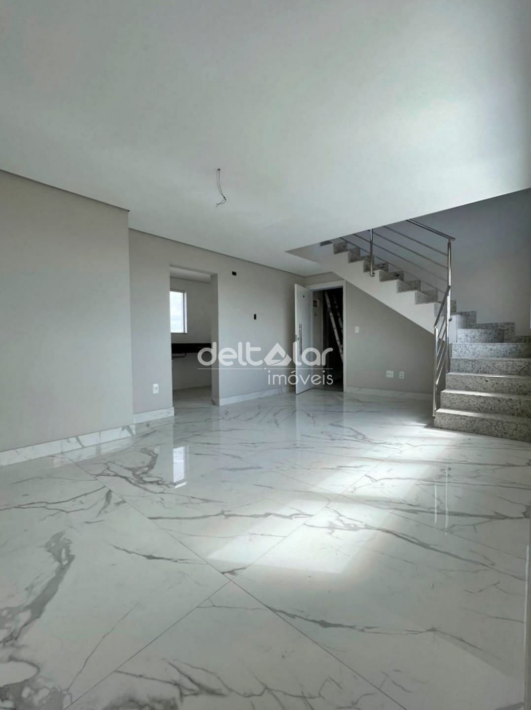 Cobertura à venda com 3 quartos, 155m² - Foto 2