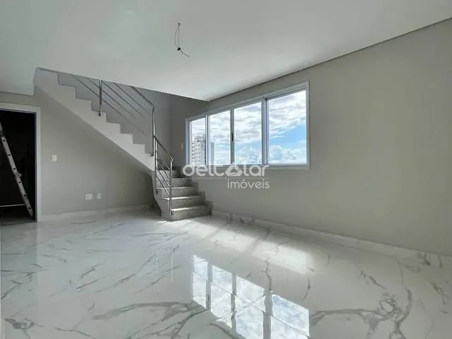 Cobertura / Penthouse com 155m² 3 quartos e 3 banheiros, à venda, no bairro Santa Mônica em Belo Horizonte