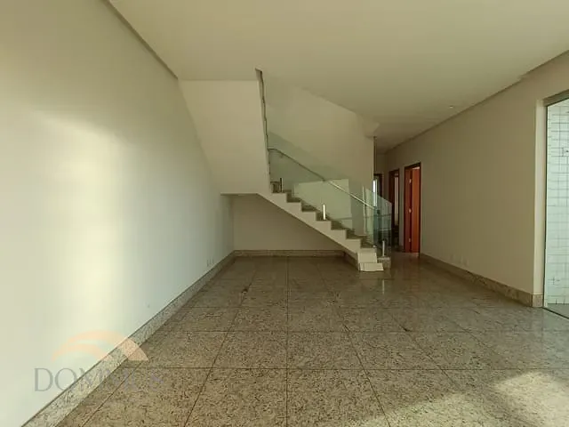 Cobertura / Penthouse com 251m² 4 quartos e 3 banheiros, para alugar, no bairro Imbaúbas em Ipatinga