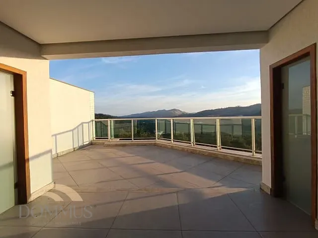 Cobertura / Penthouse com 251m² 4 quartos e 3 banheiros, para alugar, no bairro Imbaúbas em Ipatinga