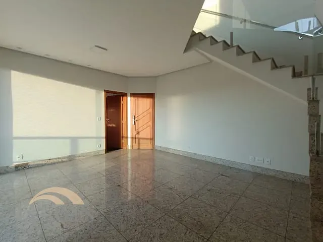 Cobertura / Penthouse com 251m² 4 quartos e 3 banheiros, para alugar, no bairro Imbaúbas em Ipatinga