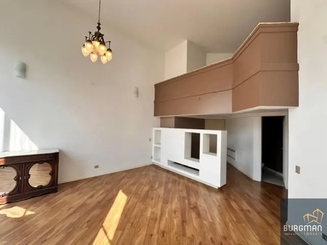 Cobertura / Penthouse 4 quartos e 5 banheiros, para alugar, no bairro Alto da Glória em Curitiba