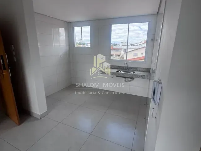 Cobertura / Penthouse 2 quartos e 1 banheiro, à venda, no bairro Santa Mônica em Belo Horizonte