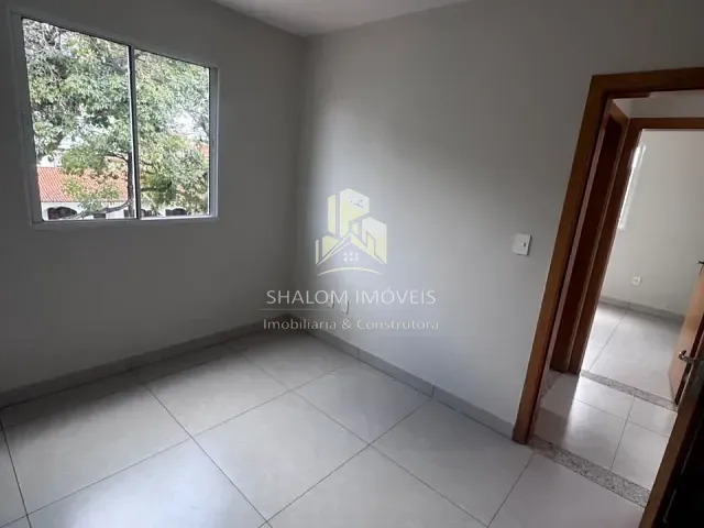 Cobertura / Penthouse 2 quartos e 1 banheiro, à venda, no bairro Santa Mônica em Belo Horizonte