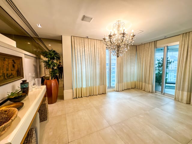 Cobertura / Penthouse com 830m² 3 quartos e 7 banheiros, à venda, no bairro Barra da Tijuca em Rio de Janeiro