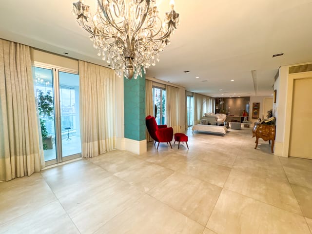 Cobertura / Penthouse com 830m² 3 quartos e 7 banheiros, à venda, no bairro Barra da Tijuca em Rio de Janeiro