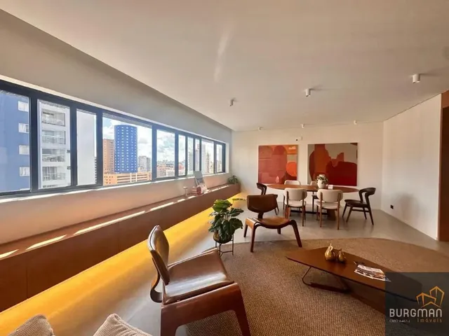 Cobertura / Penthouse 4 quartos e 7 banheiros, à venda, no bairro Centro em Curitiba