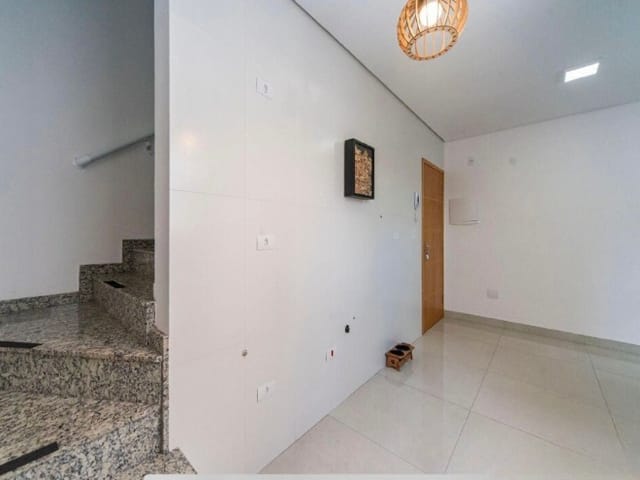 Cobertura / Penthouse 2 quartos e 1 banheiro, para alugar, no bairro Jardim Teles de Menezes em Santo André