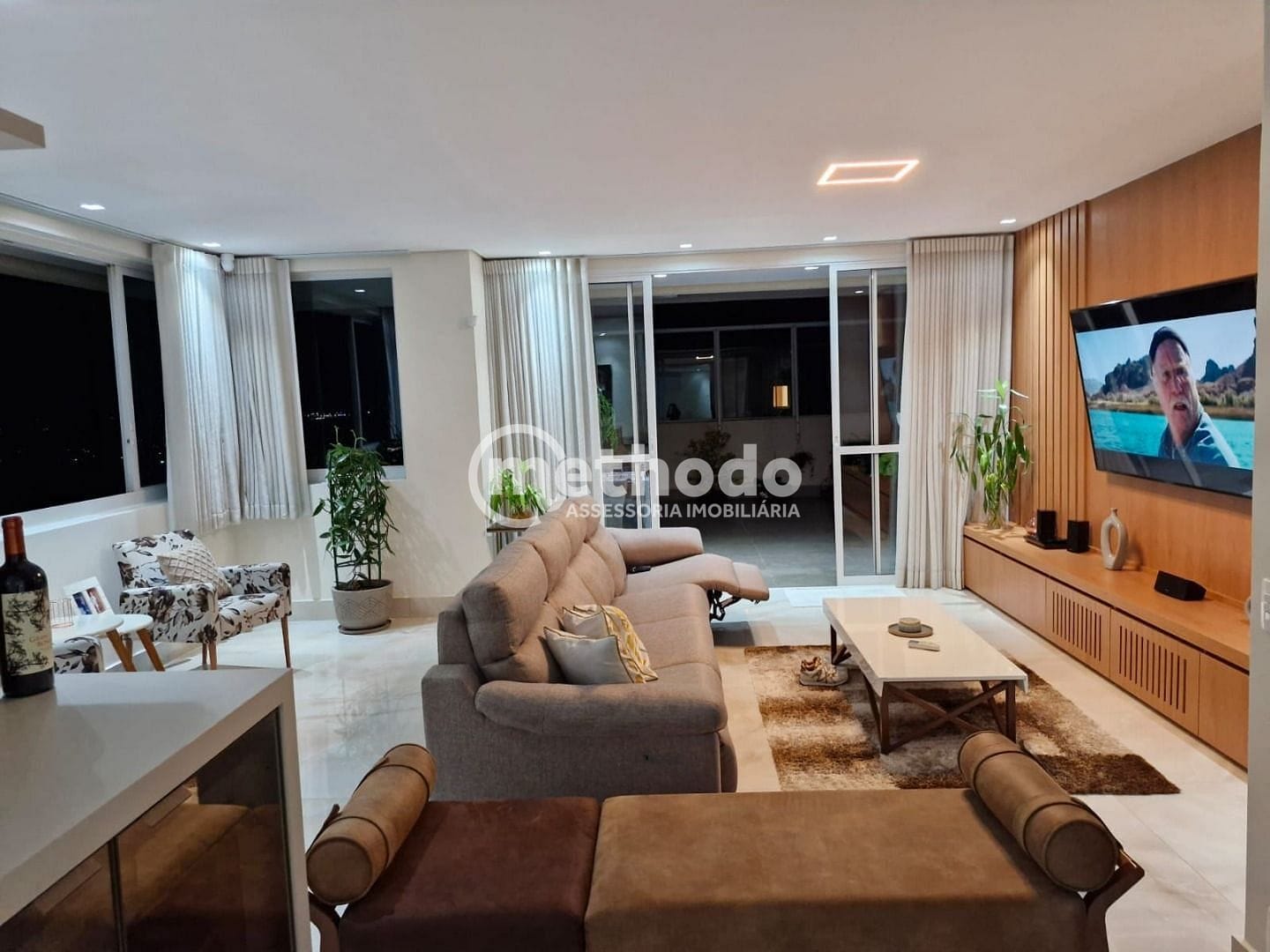 Cobertura, 4 quartos, 215 m² - Foto 1