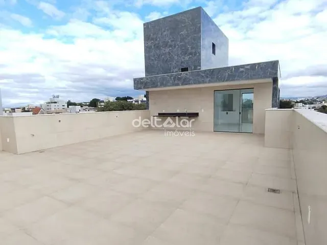 Cobertura / Penthouse com 270m² 4 quartos e 3 banheiros, à venda, no bairro Santa Rosa em Belo Horizonte